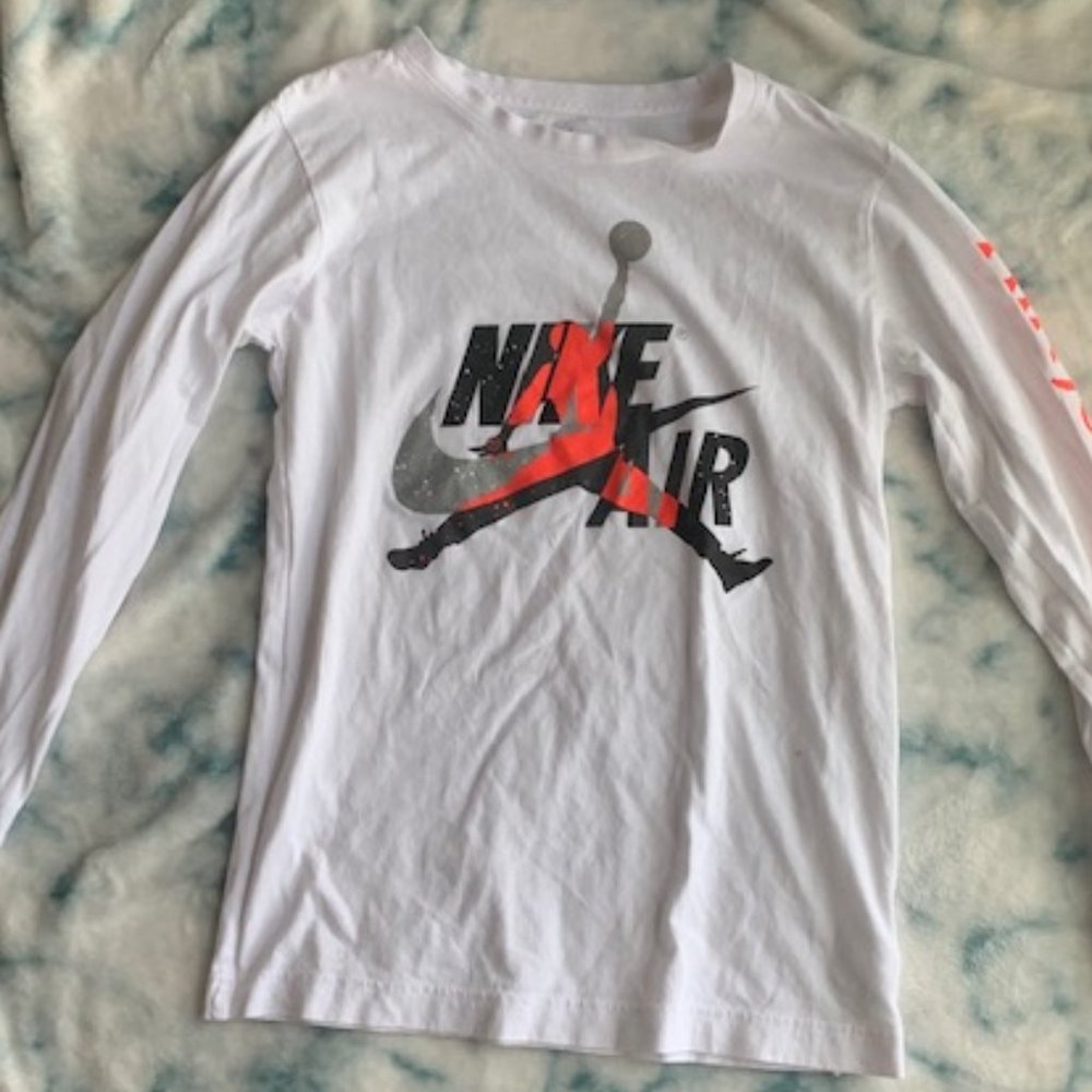 Boys Nike Jordan Neon Long Sleeve Tee